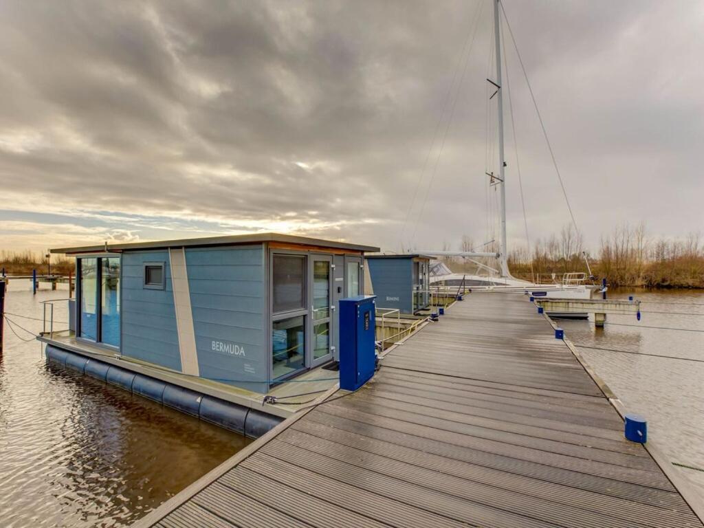 Hotel Modern Houseboat In Marina Of Volendam Zewnętrze zdjęcie