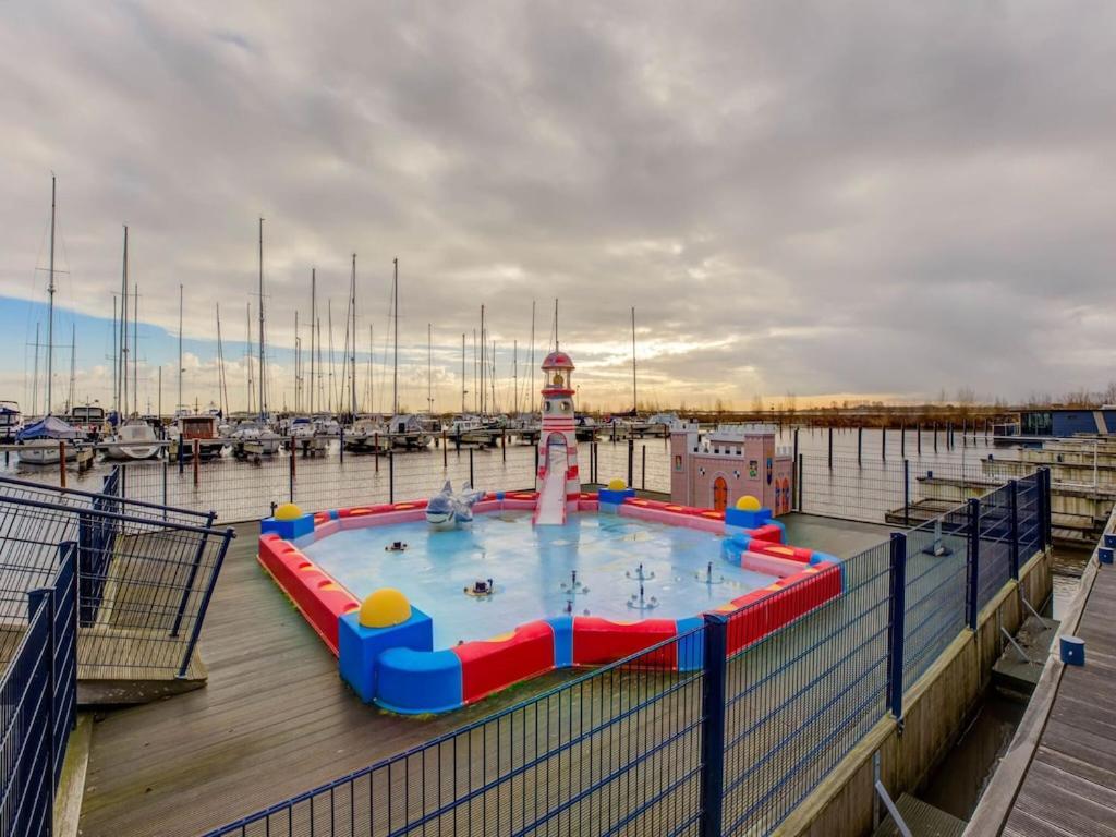 Hotel Modern Houseboat In Marina Of Volendam Zewnętrze zdjęcie
